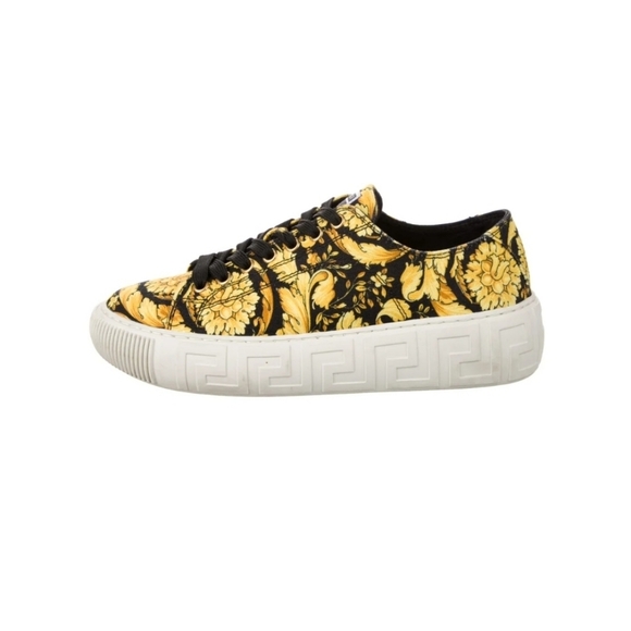 Versace Sneakers in Classic  Versace Print sz 37EU - Picture 1 of 4